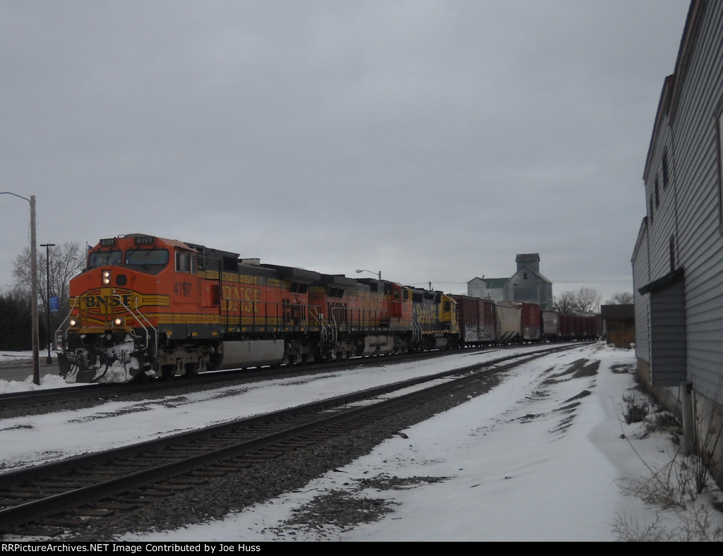 BNSF 4197 East